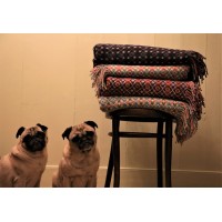 New lambswool throws . T07
